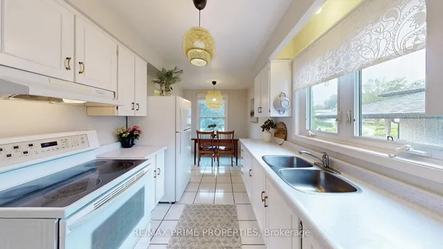 Additional image 14 of 64 Highcourt Cres