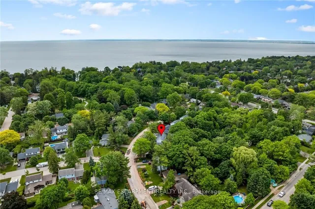 Additional image 42 of 250 LINWOOD Cres