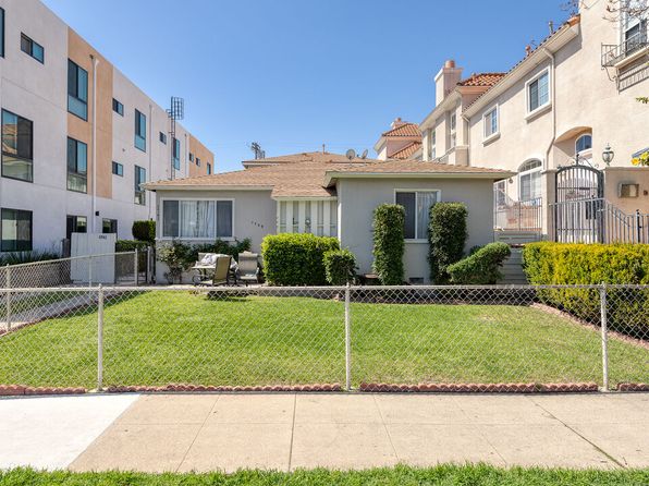 1739 Armacost Ave, Los Angeles, CA 90025