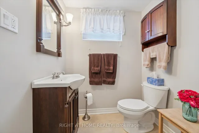 Additional image 33 of 90 Clement Rd