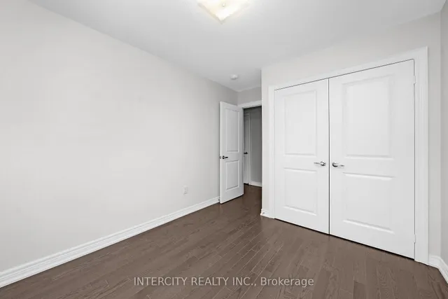 Additional image 28 of 36 Queenpost Dr