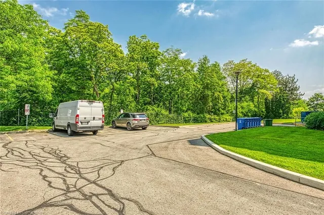 Additional image 37 of 8 Village Green Unit 112