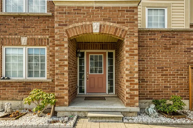 Additional image 4 of 2 England Terr