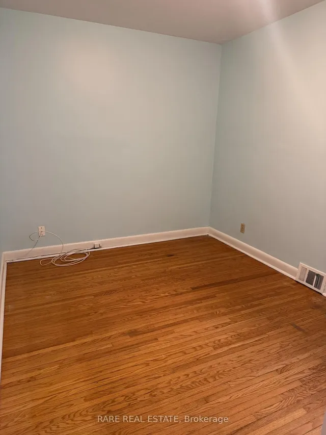 Additional image 8 of 32 Century Dr