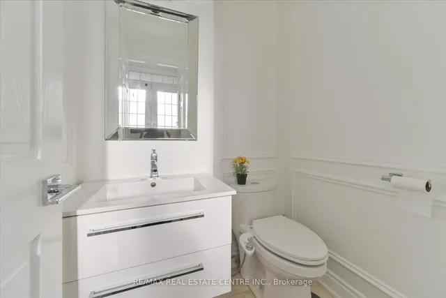 Additional image 18 of 5915 Whitehorn Ave