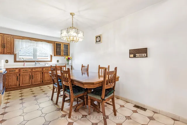 Additional image 16 of 212 Margaret Ave