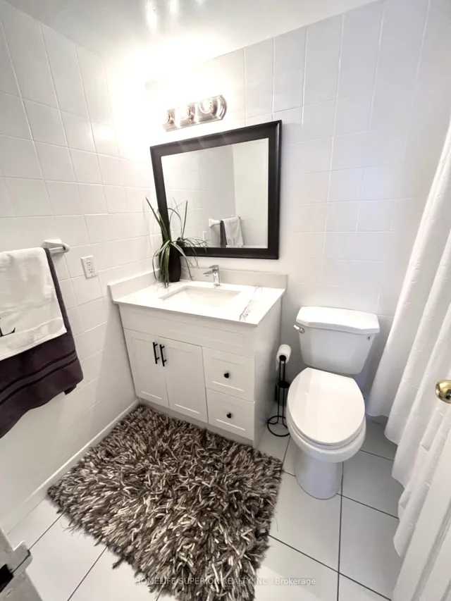 Additional image 23 of 25 Kensington Rd Unit 1011