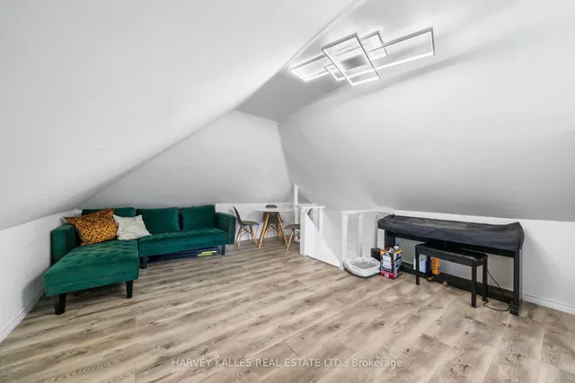 Additional image 30 of 105 South Oval