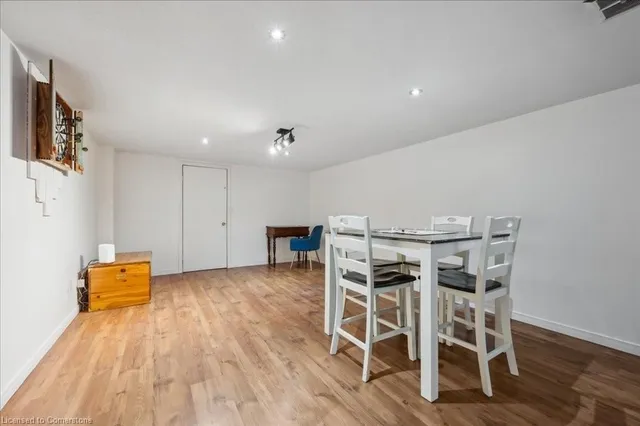 Additional image 26 of 99 Brandon Ave