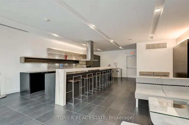 Additional image 13 of 110 Charles St Unit 3204