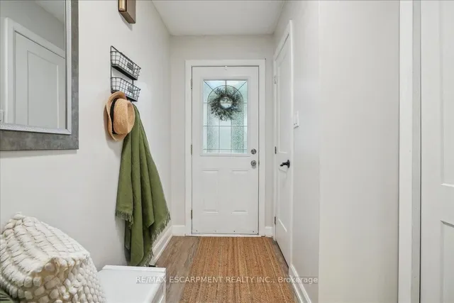 Additional image 4 of 680 Regency Crt Unit 113