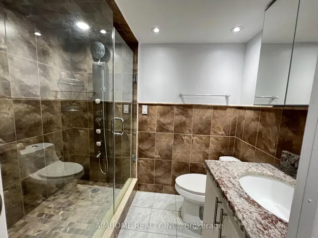 Additional image 16 of 33 University Ave Unit 207