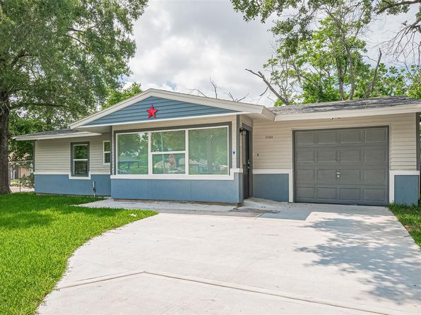6058 Lyndhurst Dr, Houston, TX 77033