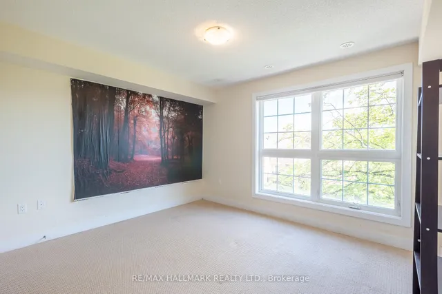 Additional image 23 of 1068 Lansdowne Ave