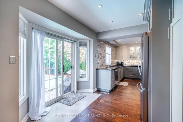 Additional image 9 of 2431 Baxter Cres