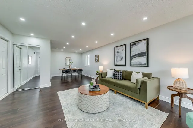 Additional image 4 of 11 Drakes Dr