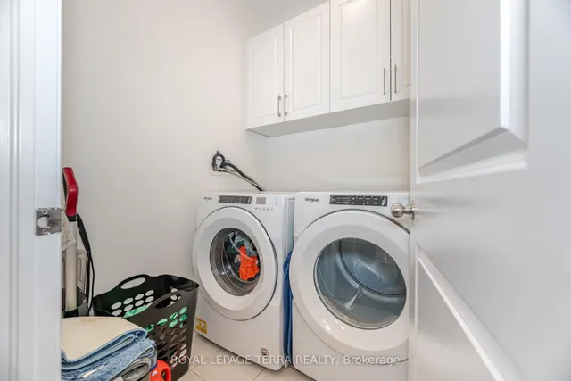 Additional image 36 of 47 Cobriza Cres