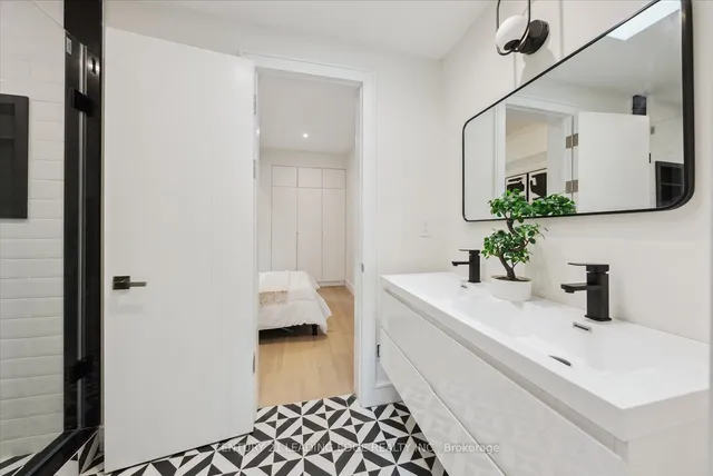 Additional image 34 of 257 Robina Ave