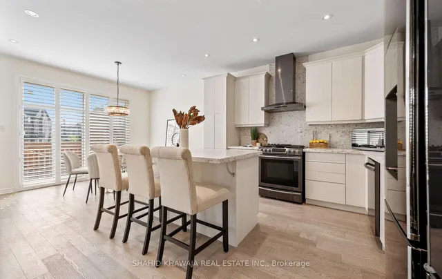 Additional image 14 of 1304 Basswood Cres