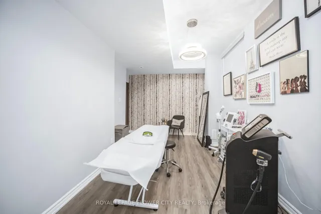 Additional image 42 of 21 Relton Circ