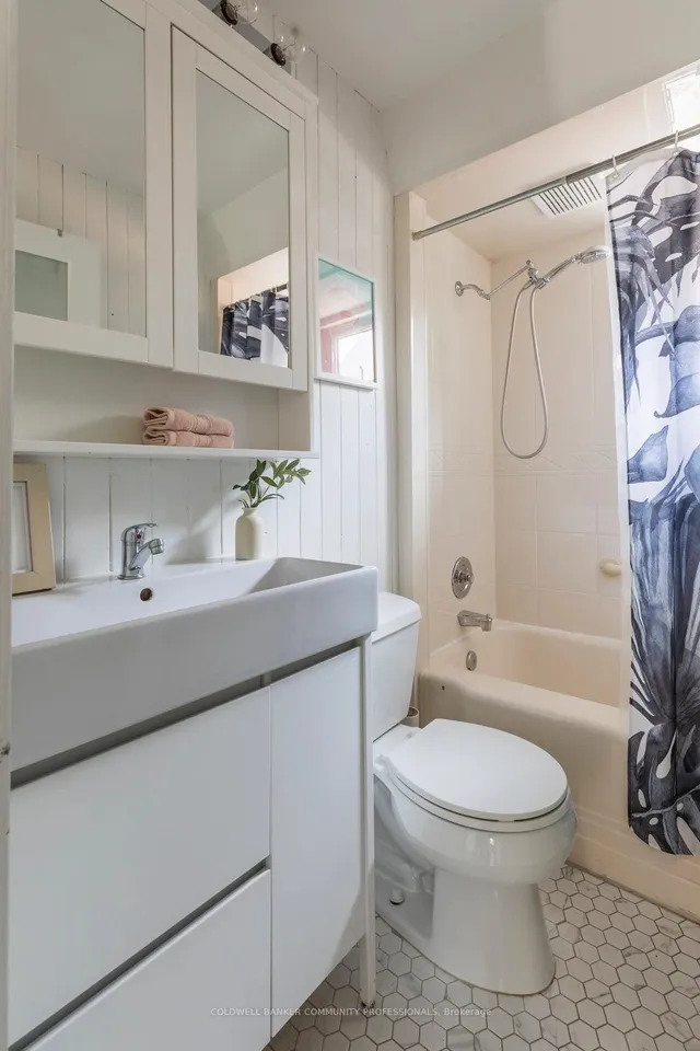 Additional image 20 of 14 Martin Rd