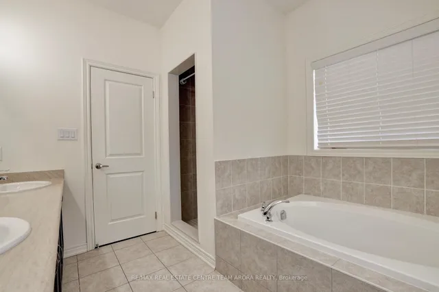 Additional image 26 of 436 Royal West Dr