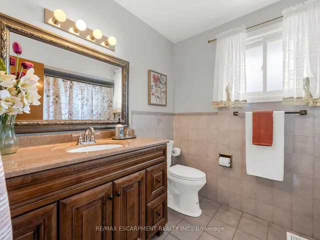 Additional image 20 of 31 Kilbourn Ave