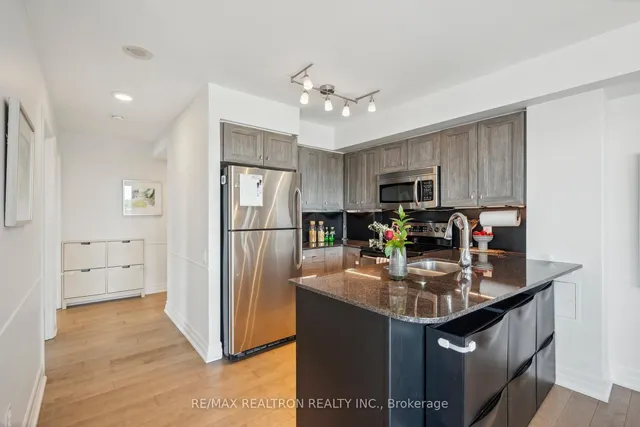 Additional image 11 of 2181 Yonge St Unit 1908