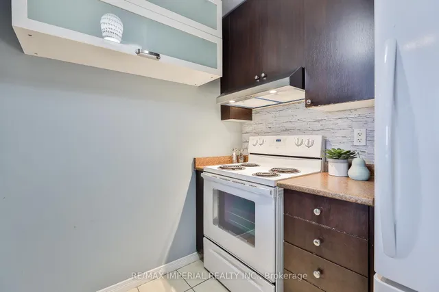 Additional image 6 of 60 Heintzman St Unit 2403