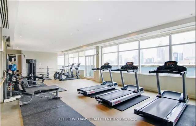 Additional image 12 of 230 King St Unit 522