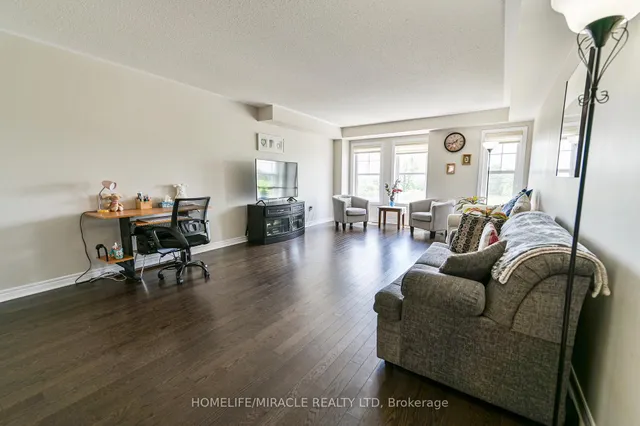 Additional image 11 of 27 Pennycross Cres Unit 3