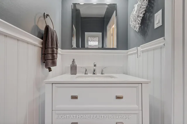 Additional image 21 of 2448 Malcolm Cres