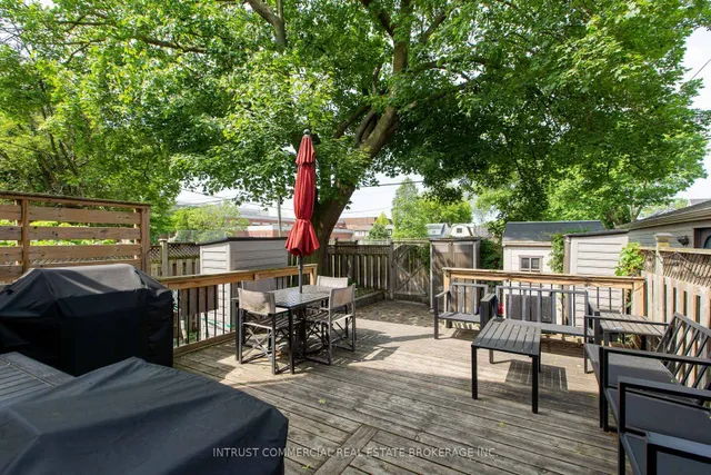 Additional image 32 of 398 Leslie St