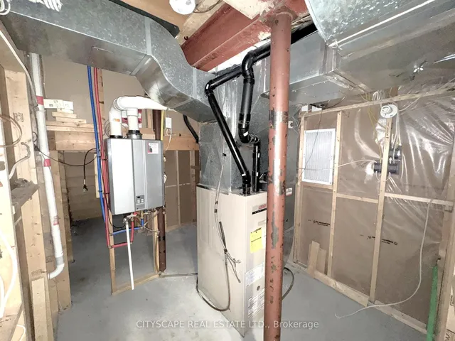 Additional image 44 of 19 Bottlebrush Dr