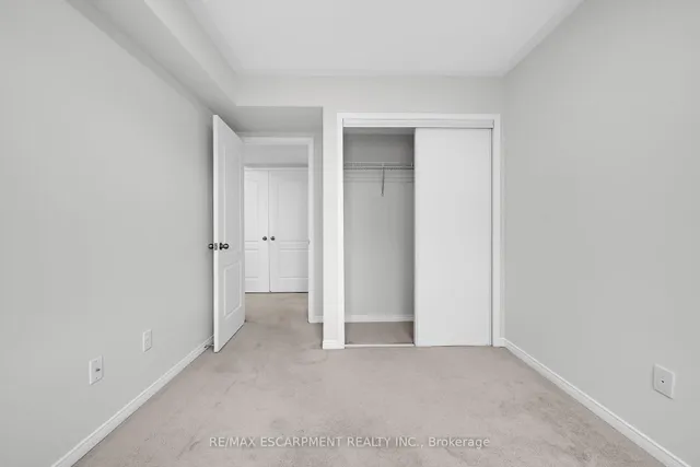 Additional image 29 of 35 Hays Blvd Unit 11