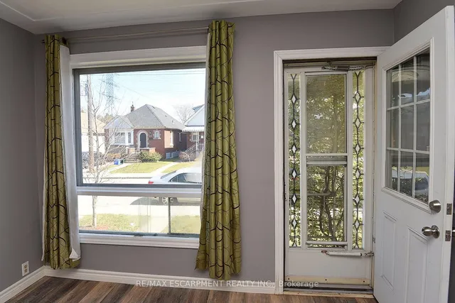 Additional image 4 of 295 Paling Ave