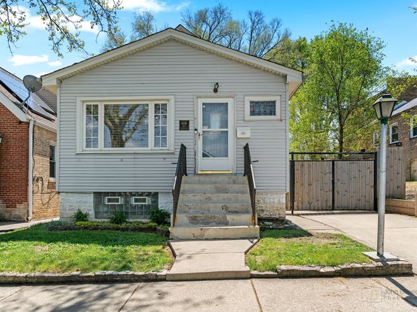 6331 W Cornelia Ave, Chicago, IL 60634