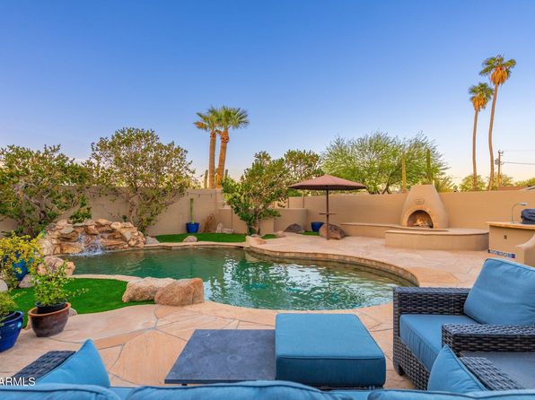 2712 E Mountain View Rd, Phoenix, AZ 85028