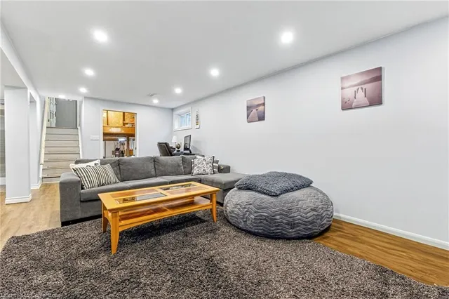 Additional image 23 of 1344 Colonsay Dr