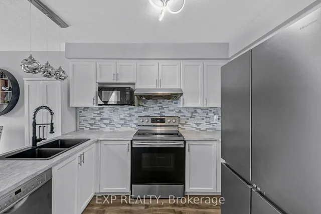 Additional image 10 of 175 Hollyridge Cres