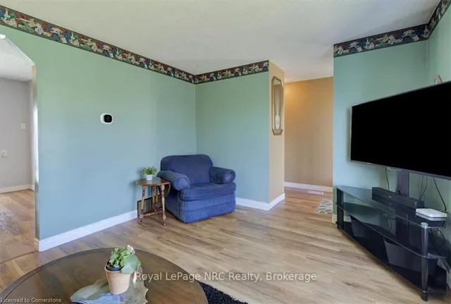 Additional image 8 of 54 Markham Cres