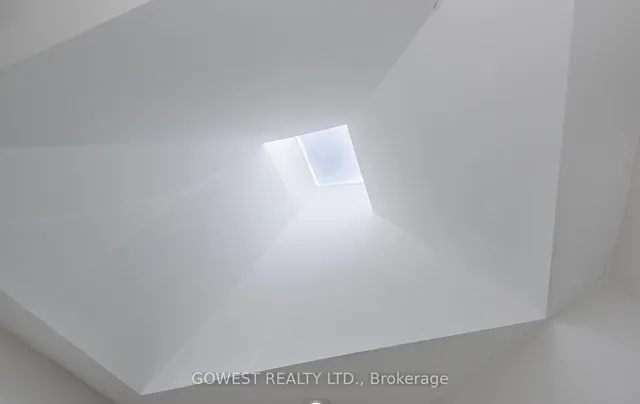 Additional image 18 of 39 Boustead Ave