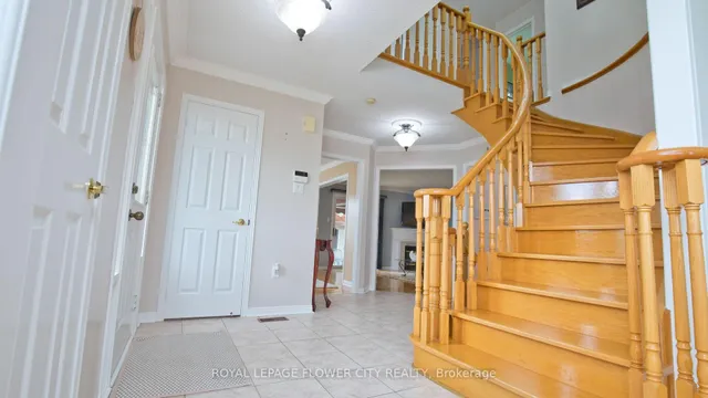 Additional image 21 of 627 Driftcurrent Dr