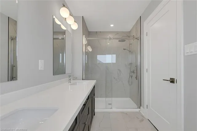 Additional image 13 of 114 Springvalley Cres