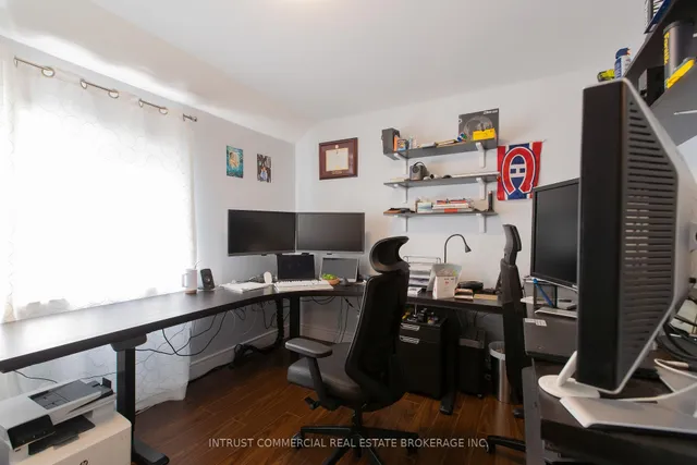 Additional image 23 of 398 Leslie St