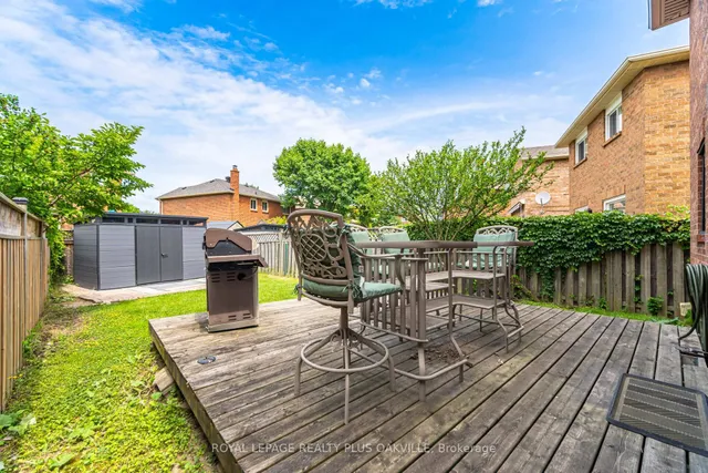 Additional image 46 of 421 Laurentian Ave