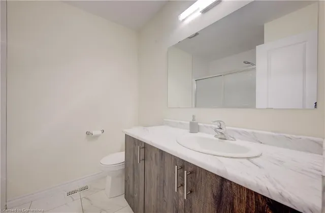 Additional image 33 of 403 Westwood Dr Unit 49