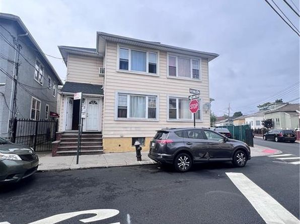 23 Brighton 10 Path, Brooklyn, NY 11235