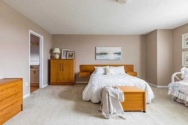 Additional image 25 of 2 Katie Crt