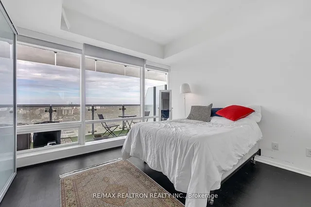 Additional image 19 of 1 Bloor St Unit 4610